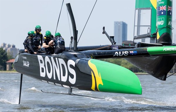Hugh Jackman y Ryan Reynolds, nuevos copropietarios del equipo australiano de SailGP