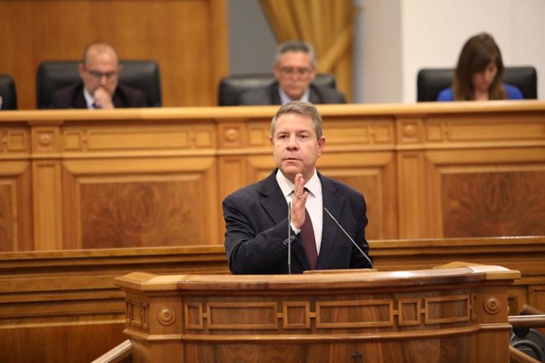 Page replica a 'Génova' que él aspira a que los españoles no olviden al PSOE 
