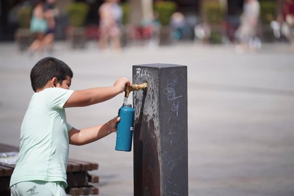 Un informe de Baker McKenzie e Iberdrola pide protocolos para proteger a niños en inundaciones y olas de calor