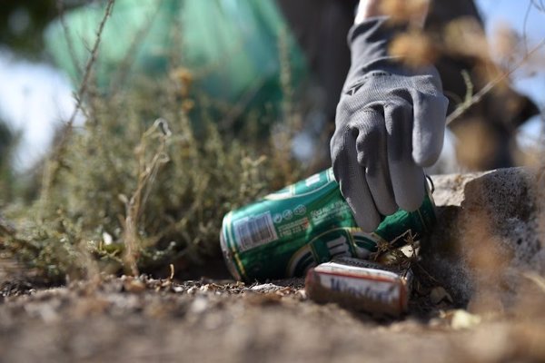 Un total de 11.000 voluntarios recogerán 'basuraleza' este sábado en 740 puntos de España gracias al Proyecto LIBERA
