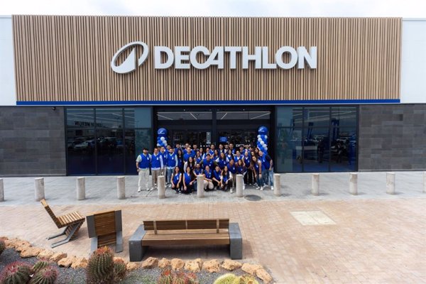 Decathlon abre en Adeje una tienda de más de 4.000 metros cuadrados