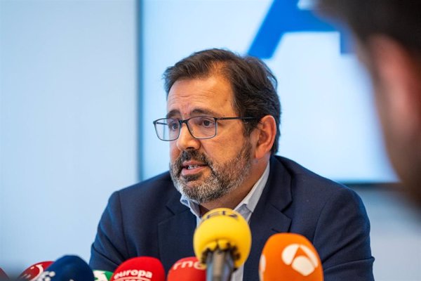 La patronal aérea celebra que Bruselas unifique criterios sobre el equipaje de cabina y las compensaciones