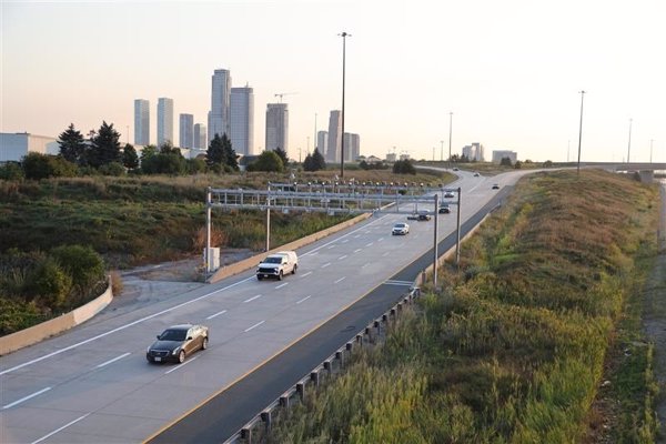 Ferrovial completa la compra de un 5% más de su autopista canadiense por 1.280 millones de euros