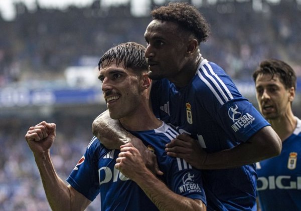 Crónica del UD Almería - Real Oviedo, 1-2