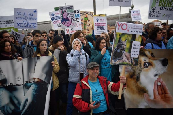 Los veterinarios se manifiestan este fin de semana por toda España contra la Ley del Medicamento