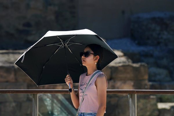 En aviso este domingo por calor todas las provincias de Andalucía salvo Almería, con máximas de hasta 42 grados