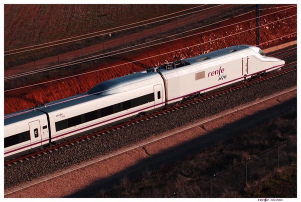 Renfe incrementa los viajes Galicia-CyL-Madrid desde este lunes y aumenta más de un 40% la venta anticipada