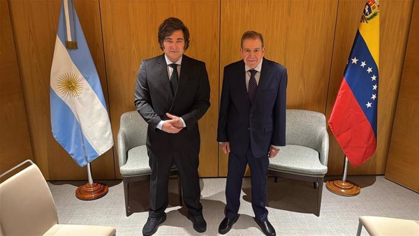 Milei se reúne con Edmundo González en Madrid en un encuentro marcado por el atentado contra Uribe