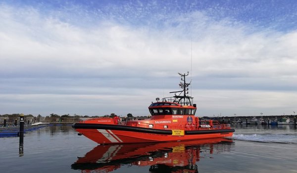 Rescatados 22 migrantes tras la llegada de una nueva patera al sur de Cabrera