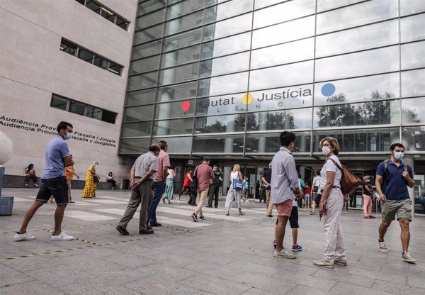 Denuncian una agresión sexual en grupo de varios menores a un compañero de colegio en Valencia en 2023