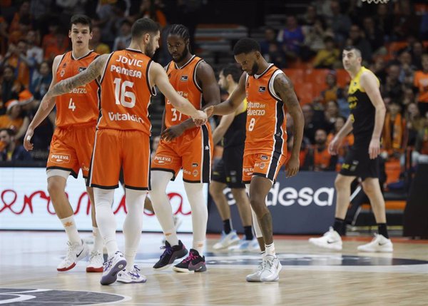 Real Madrid, Unicaja, Valencia Basket y La Laguna Tenerife jugarán la Supercopa Endesa 2025