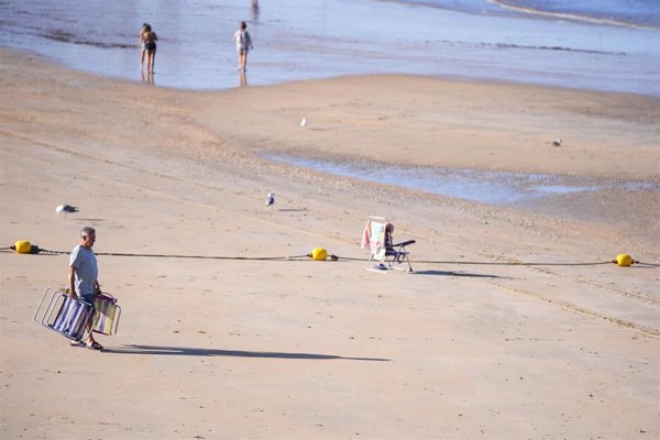 Mueren dos hombres de 77 y 26 años por ahogamiento en las playas de la Victoria y Santa María (Cádiz)