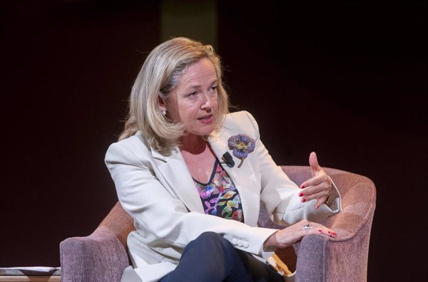 Calviño (BEI), a favor de las fusiones bancarias transfronterizas para cerrar el mercado europeo de capitales