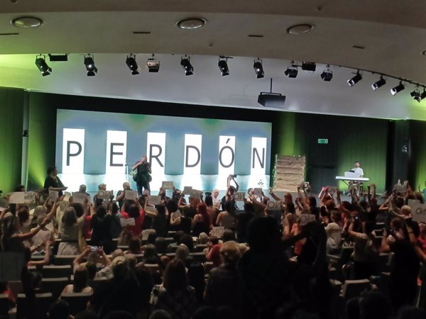 Supervivientes del Patronato de Protección a la Mujer exigen