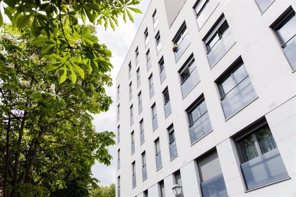 La oferta de alquiler sube un 11,6% desde febrero, tras meses de caída, según UVE Valoraciones