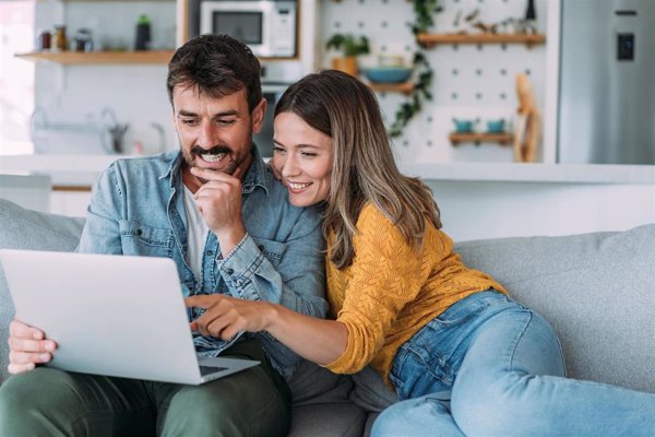 Los españoles son los europeos que más anticipan sus compras para la vacaciones de verano, según Aliexpress