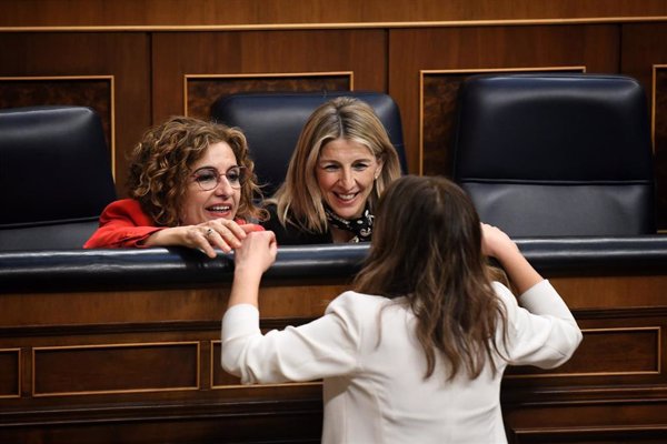 El Congreso, con abstención del PP, aprueba la ley que exime de IRPF al salario mínimo y la remite al Senado