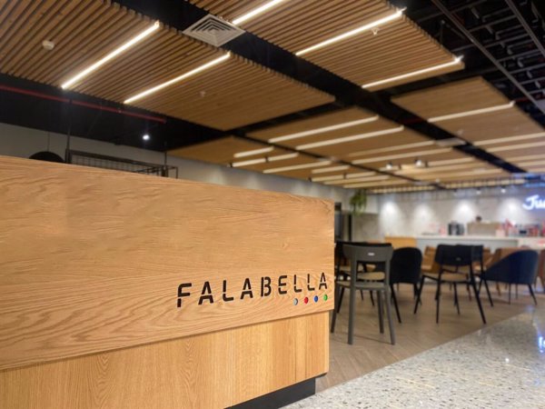 La Organización Corona venderá su participación en las filiales del grupo chileno Falabella en Colombia