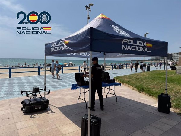 Interior reforzará con 4.000 agentes de Policía y Guardia Civil a las nueve CCAA con más turistas en verano