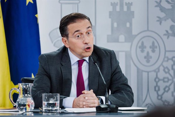 El Gobierno ha concedido la nacionalidad a más de 288.000 descendientes de exiliados por la Ley de Memoria Democrática