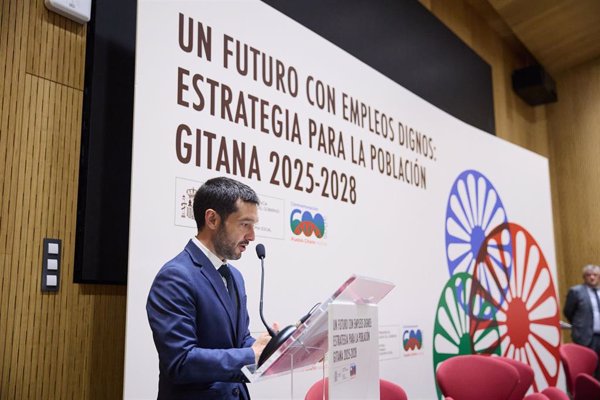 El Gobierno aprueba el plan para mejorar la empleabilidad de la población gitana, financiado con 304 millones
