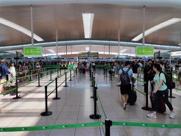 Podemos quiere forzar una votación en el Congreso en contra de la ampliación del aeropuerto de El Prat