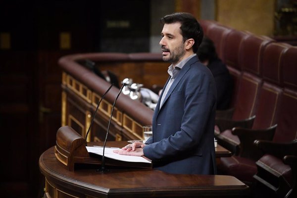 Sumar, ERC, Bildu y Podemos urgen destinar el dinero del plan de rearme a educación y el PSOE pide 