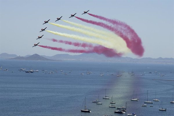 La Patrulla Águila vuela este miércoles por última vez sus C-101 sobre Cartagena en su 40 aniversario