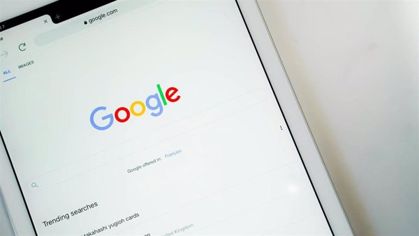 Google Discover actualiza la vista previa de los artículos priorizando el contenido informativo en lugar del titular