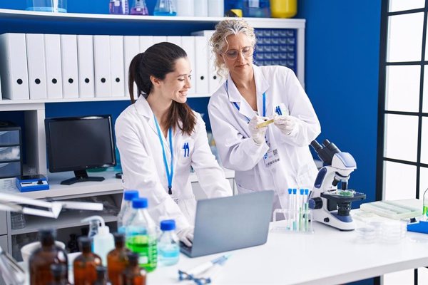 Ciencia estabilizará 2.330 puestos de personal investigador y técnico en los Organismos Públicos de Investigación