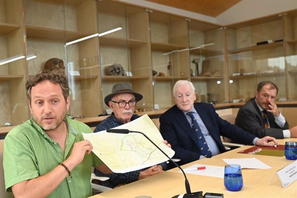 La familia de José Manuel Cerdá López dona su archivo personal y científico a la Fundación Atapuerca