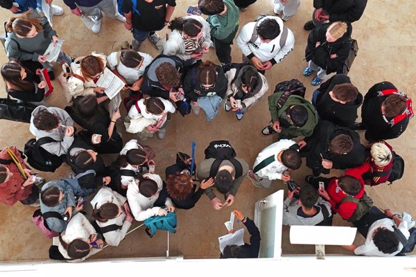 Los estudiantes gallegos conocen este jueves sus notas de la PAU y el viernes abrirá la preinscripción en las carreras