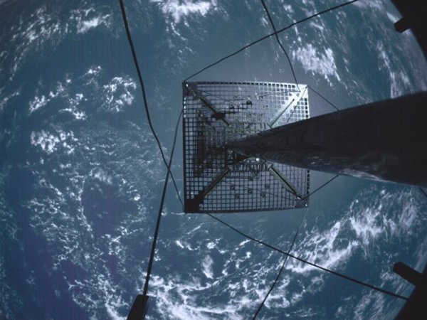 Startical completa la primera llamada satelital VHF en tiempo real entre un piloto y un controlador