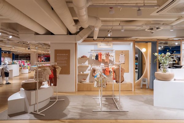 H&M abre su primer 'corner' en Galeries Lafayette de París