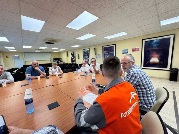 IU apuesta por garantizar la continuidad de Arcelor en Asturias 