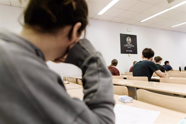 Marina Sánchez y Santiago Quemada, únicos estudiantes con un 10 en la Selectividad en la Comunidad de Madrid