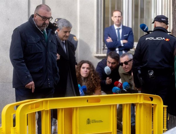 Ábalos y Koldo se repartieron las mujeres de cara a un fin de semana