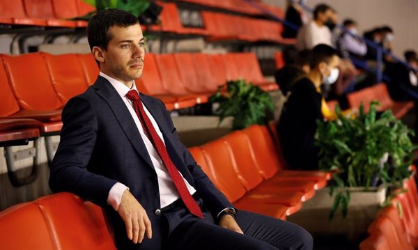Xevi Pujol deja el BAXI Manresa y firma como secretario técnico del Baskonia
