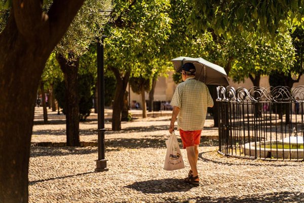 Cinco comunidades autónomas con avisos este domingo por altas temperaturas y tormentas en forma de granizo