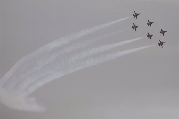 La Patrulla Águila se despide en Murcia arropada por miles de personas después de 40 años
