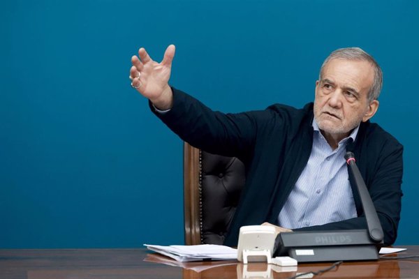 Pezeshkian advierte de una respuesta a Israel 