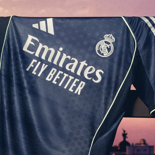 El Real Madrid y 'adidas' desvelan la nueva segunda equipación inspirada en las 