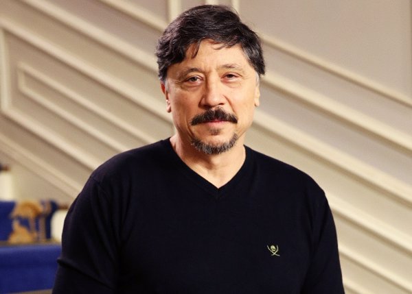Carlos Bardem, Luisa Martín o Benjamín Prado, galardonados con los premios La Cultura Comprometida
