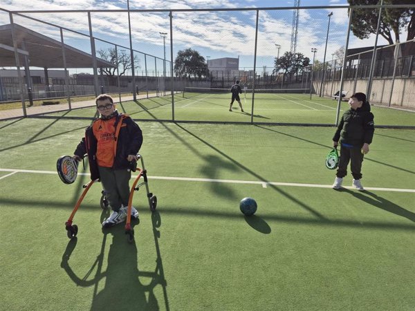 Mutua Madrileña contribuirá a las vacaciones de niños con trastornos neurológicos de Fundación AVA