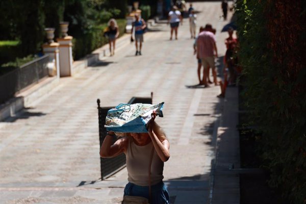 La semana estará marcada por el calor, con máximas de hasta 10Cº más de lo normal y tormentas en el interior