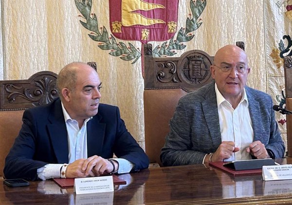 Amor (ATA) reprocha que, mientras los autónomos pagan la Renta, ven en la prensa noticias sobre 