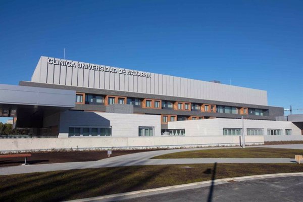 Clínica Universidad de Navarra, compañía con mejor reputación en el sector de asistencia, y Bayer en el farmacéutico