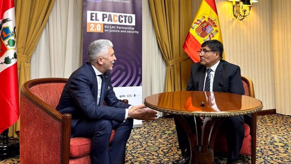 Marlaska defiende con su homólogo de Perú una cooperación 