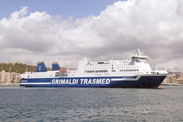 Trasmed suspende su propuesta buque-hotel y activará una mesa con Govern y APB de retos de transporte marítimo