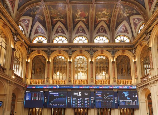 Redeia escapa de las caídas en Bolsa al diluirse la responsabilidad de las eléctricas en el apagón de abril